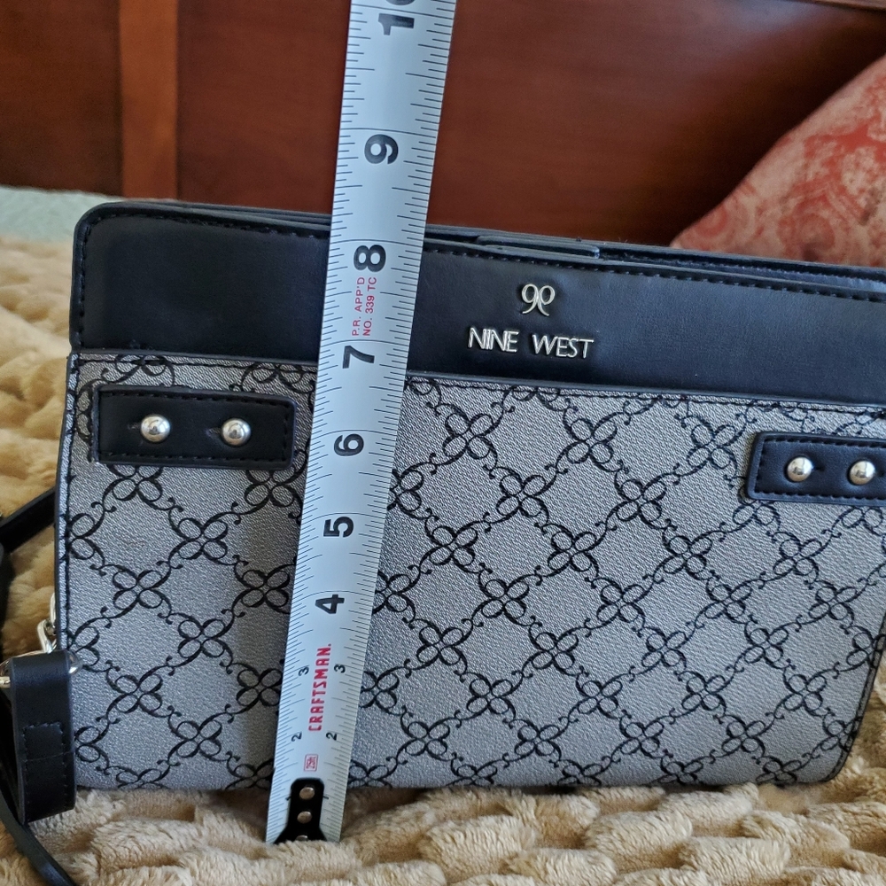 Nine West Black and Gray Geometric Crossbody bag